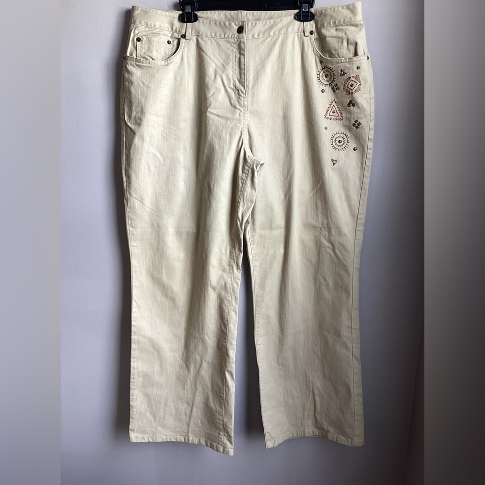 Lark Lane Woman Straight Leg Khaki